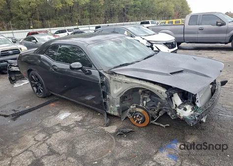 2016 Dodge Challenger Sxt z USA, uszkodzony, nr VIN 2C3CDZAG2GH202351